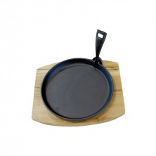 Plato Hierro Fundido Esmaltado + Base De Madera 22 cm diámetro García de Pou - La Casa de Vesta